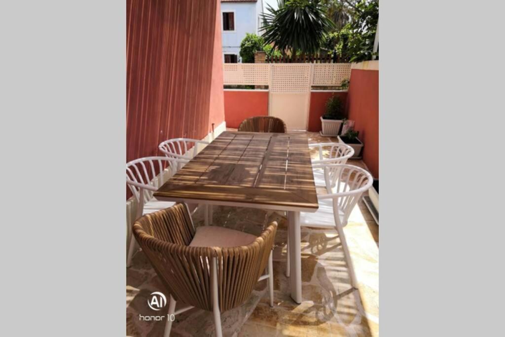 Lefko's House- Contemporary, Fully Renovated House Hébergement de vacances Kassiopi